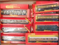 Lot 764 - Tray containing 14 Triang/Hornby boxed coaches,...