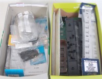 Lot 860 - Quantity of coach kits and detailing parts,...