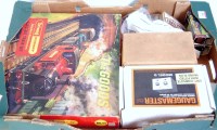 Lot 893 - Tray containing gaugemaster model D controller,...
