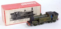 Lot 913 - A Wills Finecast whitemetal kit built SR olive...