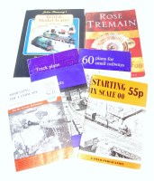 Lot 973 - Small quantity of Hornby catalogues and...