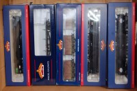 Lot 1064 - Ten boxed Bachmann 00 scale bogie tank wagons...
