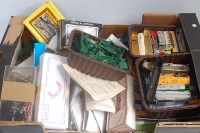 Lot 1079 - 1 box of mixed N gauge spares and accessories,...