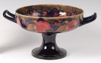 Lot 307 - An early 20th century Moorcroft Pomegranate...