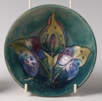 Lot 317 - A mid-20th century Moorcroft pottery footed...