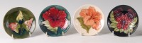 Lot 324 - A small mid-20th century Moorcroft pottery...