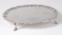 Lot 1071 - A Georgian style silver card waiter, having...
