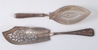 Lot 1111 - A George III silver cake slice, having pierced...
