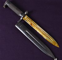 Lot 40 - A Swedish M1896 Mauser bayonet, having a 21cm...