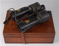 Lot 108 - A pair of Barr & Stroud military issue...