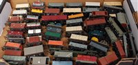 Lot 785 - Tray containing 56 mixed makes loose wagons...