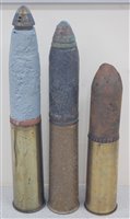 Lot 290 - A WW II 25 Pr brass shell with head and fuse,...