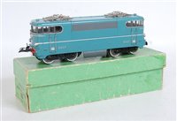 Lot 305 - French Hornby postwar TNB SNCF 20v AC pale...