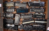 Lot 339 - A large tray of tinplate Marx American items...