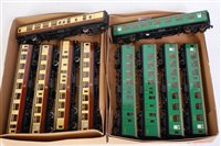 Lot 604 - 10 Hornby Dublo super detail coaches 5 BR (SR)...