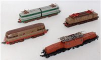 Lot 860 - 4 continental outline H0 locomotives, electric...