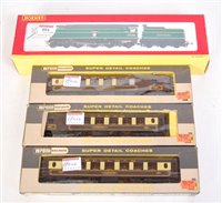 Lot 884 - A Hornby R2219 SR malachite green West Country...