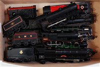 Lot 920 - 7 mixed period mixed livery Triang and Hornby...