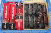 Lot 939 - Quantity H0-9 items, Nine Eggerbahn bogie...