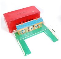 Lot 578 - 1933-4 Hornby no 2 railway station "Windsor"...