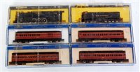 Lot 774 - A Bachmann 'N' gauge 4-8-4 engine and 2 x 8...