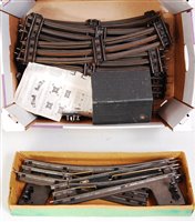 Lot 556 - Small tray containing Hornby 3-rail electric...