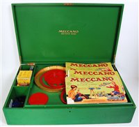 Lot 150 - Pre-war (1937-41) Meccano No.10 Outfit (G)....