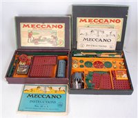 Lot 163 - Two Spanish Meccano outfits: No.2 restrung...