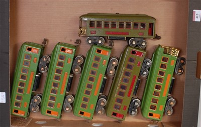 Lot 415 - Heljan finescale red Mobil Charringtons tank...