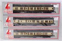 Lot 438 - 3x Lima brown and cream GWR bogie corridor...