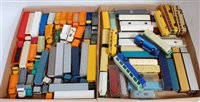 Lot 668 - Two small trays containing 70+ H0 continental...