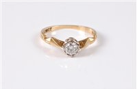 Lot 459 - An 18ct diamond solitaire ring, the round...