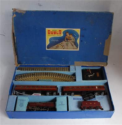 Lot 675 - 2 Shuco ref 6333 Disneyland Alweg-monorail...