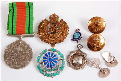 Lot 259 - A WW II Defence medal
