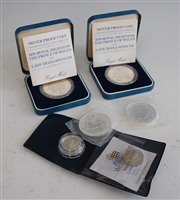 Lot 2063 - Six various cased and loose silver proof coins,...