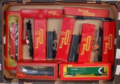 Lot 730 - 8 Bachmann BR suburban coaches various regions,...