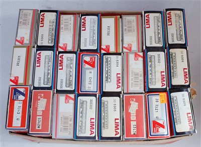 Lot 733 - A Hornby R332 High Speed Train pack (G-BFG)...