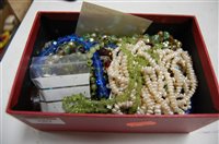 Lot 389 - A box of assorted costume jewellery, to...