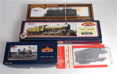 Lot 767 - A Triang R351 class EM2 Co-Co BR green...