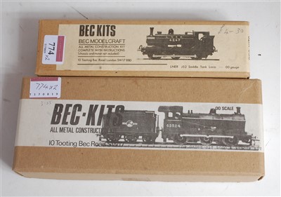 Lot 774 - Triang CKD items, unmade R387 full brake...