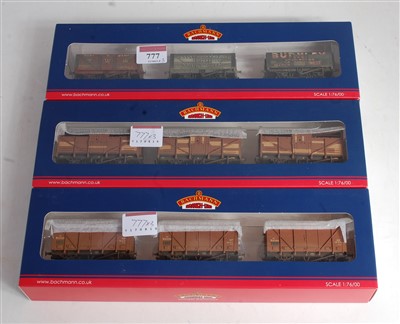 Lot 777 - Triang R52 Jinty tank engine black (G-BG),...