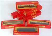 Lot 791 - 9 Triang short clerestory coaches, one ED...