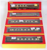 Lot 857 - 5 Hornby lighted Pullman Cars R4166A, R4425,...