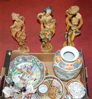 Lot 196 - A box of modern ceramics to include...