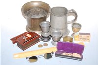 Lot 509 - A collection of miscellaneous items, to...