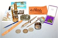 Lot 524 - A small box of miscellaneous items, to include...