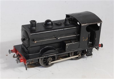 Lot 340 - Hornby 1933-7 green passenger platform with...