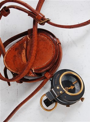 Lot 182 - A WW I Verner's pattern Mk VII compass