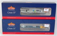 Lot 885 - A Bachmann 32-383 class 37/4 Railfreight...