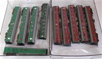 Lot 919 - Rake of 5 BR MK1 coaches, all SR green,...
